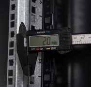1.2米機柜多少U-標準1.2米22U網(wǎng)絡(luò )服務(wù)器機柜